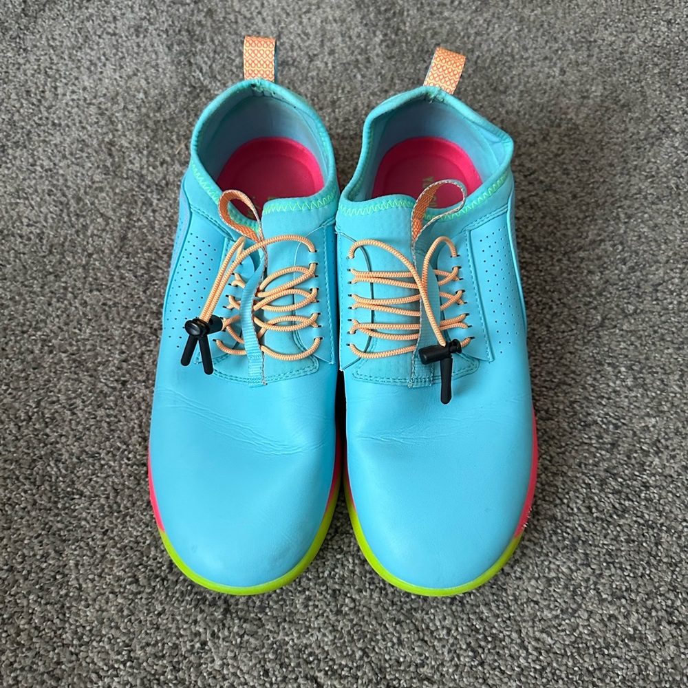 Clove Nursing Shoes Supernova Blue